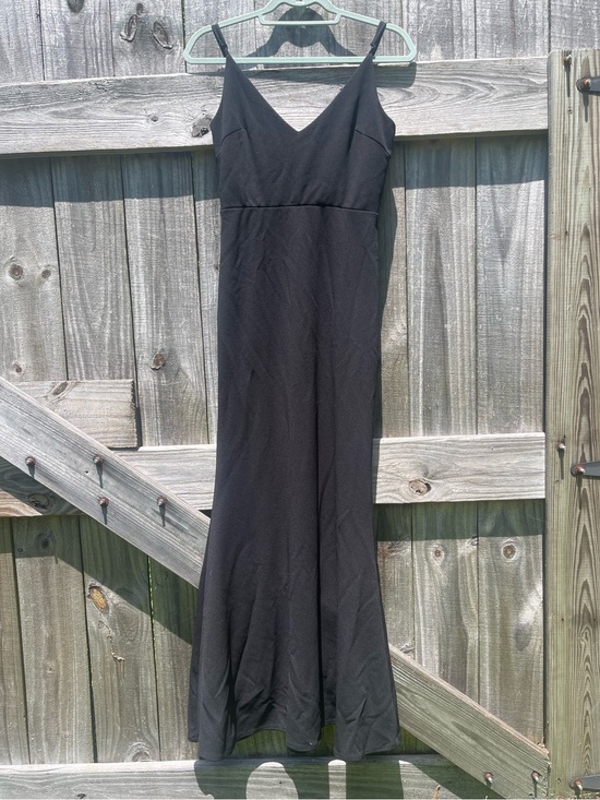 Lulus Dresses & Skirts - Lulu's Black V-Neck Spaghetti Strap Maxi Dress